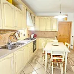 Smeralda - 3 Bedroom And Jacuzzi *
