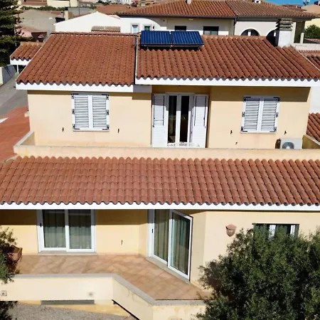 Villa Smeralda - 3 Bedroom And Jacuzzi *