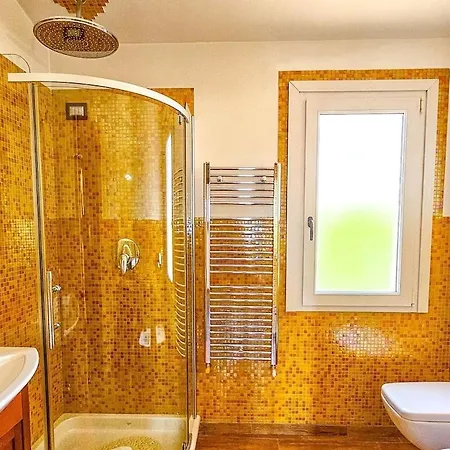 Smeralda - 3 Bedroom&jacuzzi