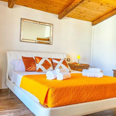 Smeralda - 3 Bedroom&jacuzzi Arzachena