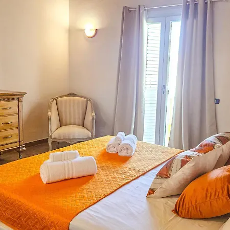 Smeralda - 3 Bedroom And Jacuzzi *