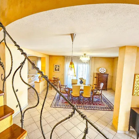 Smeralda - 3 Bedroom&jacuzzi Villa