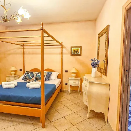 Smeralda - 3 Bedroom And Jacuzzi Villa