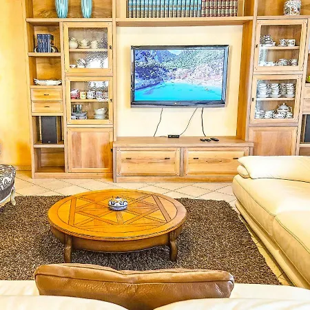 Smeralda - 3 Bedroom And Jacuzzi * Arzachena